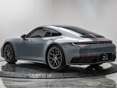 Used 2024 Porsche 911 Carrera RWD image 9