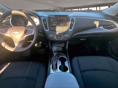 Used 2024 Chevrolet Malibu RS image 7