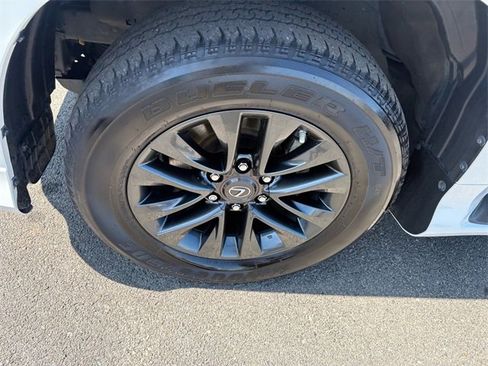 Used 2021 Lexus GX 460 Premium image 5