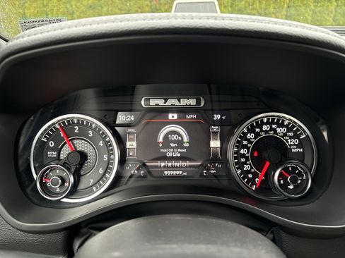 Used 2024 RAM 1500 Laramie image 20