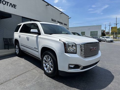 Used 2017 GMC Yukon Denali w/ Open Road Package AWD/4WD image 4