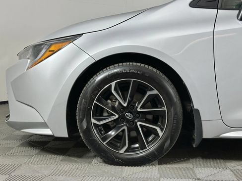 Used 2024 Toyota Corolla LE FWD image 7