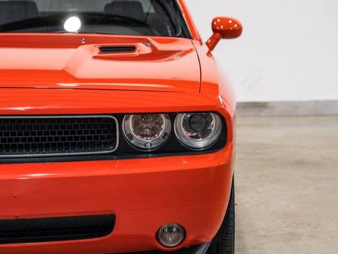 Used 2009 Dodge Challenger R/T image 3