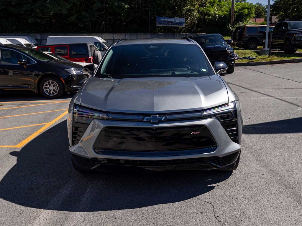 Used 2024 Chevrolet Blazer EV RS AWD/4WD image 2