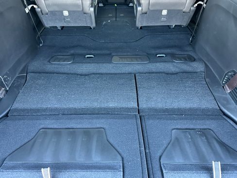 New 2026 Chrysler Pacifica Limited w/ S Appearance Package image 16