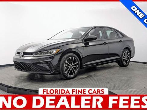 Used 2025 Volkswagen Jetta Sport FWD image 1