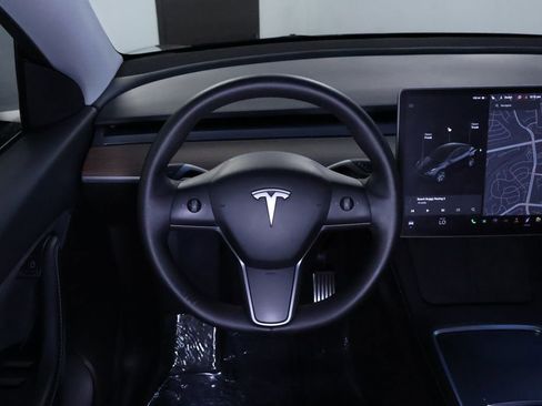 Used 2021 Tesla Model Y Long Range AWD/4WD image 20