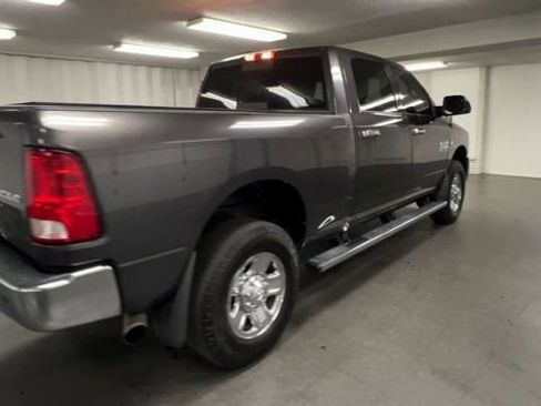 Used 2018 RAM 2500 Tradesman w/ Chrome Appearance Group AWD/4WD image 8