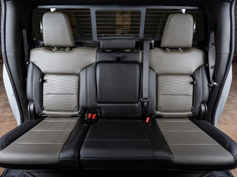 Used 2025 Chevrolet Silverado 2500 ZR2 w/ ZR2 Bison Edition image 36