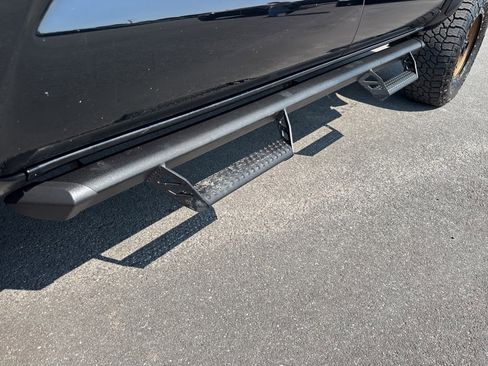 Used 2023 Toyota Tacoma TRD Off-Road image 15