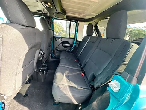 Used 2019 Jeep Wrangler Unlimited Sport S image 23