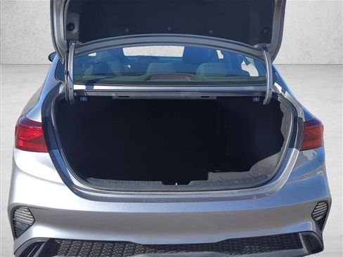 Used 2024 Kia Forte LXS image 6