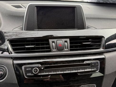 Used 2018 BMW X1 xDrive28i image 4