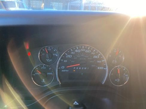 New 2026 Chevrolet Express 2500 image 18