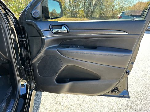 Used 2019 Jeep Grand Cherokee High Altitude image 14