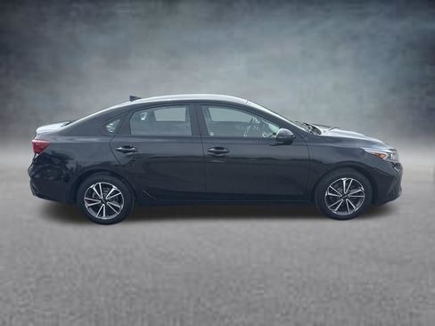 Used 2022 Kia Forte LXS w/ LXS Technology Package FWD image 7