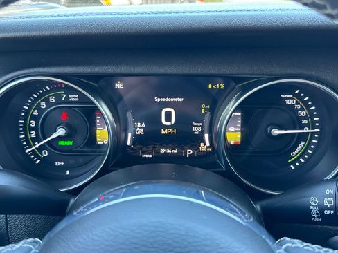 Used 2023 Jeep Wrangler Unlimited Sahara w/ Safety Group AWD/4WD image 32