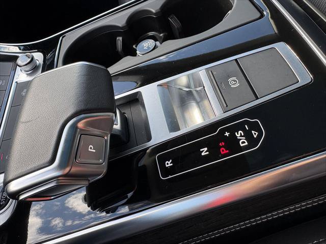 Certified 2023 Audi Q8 Premium Plus AWD/4WD image 18