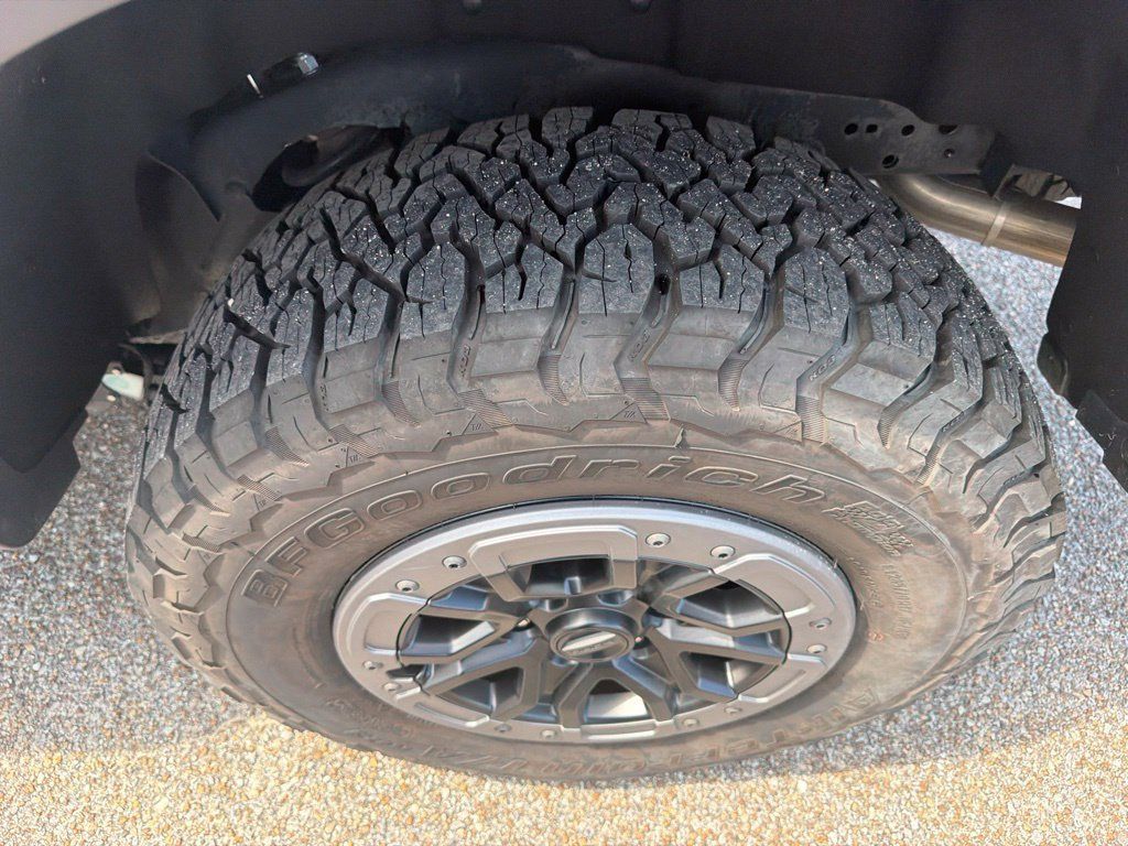 Used 2025 Ford Ranger Raptor AWD/4WD image 11