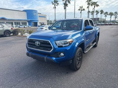 Used 2017 Toyota Tacoma SR5 w/ Tow Package image 1
