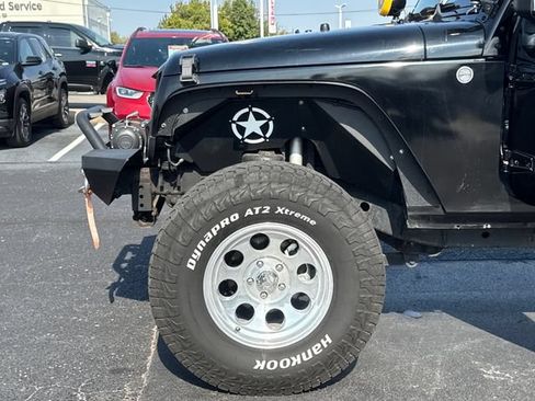 Used 2008 Jeep Wrangler Unlimited Sahara AWD/4WD image 25