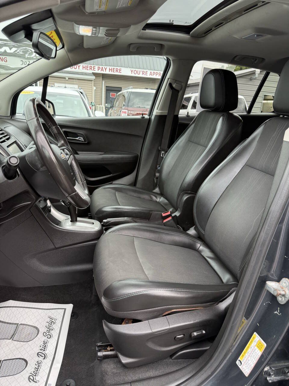 Used 2016 Chevrolet Trax LT w/ LT Sun and Sound Package AWD/4WD image 9