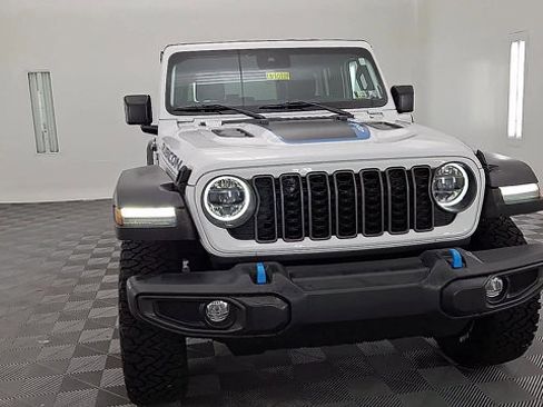 Used 2024 Jeep Wrangler Rubicon image 7