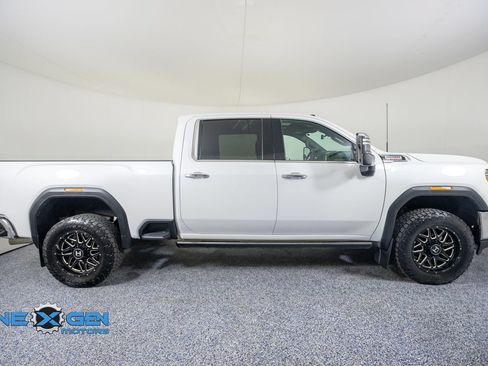 Used 2023 GMC Sierra 2500 Denali w/ Denali Ultimate Package AWD/4WD image 8
