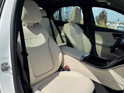 New 2025 Mercedes-Benz C 300 4MATIC Sedan image 30