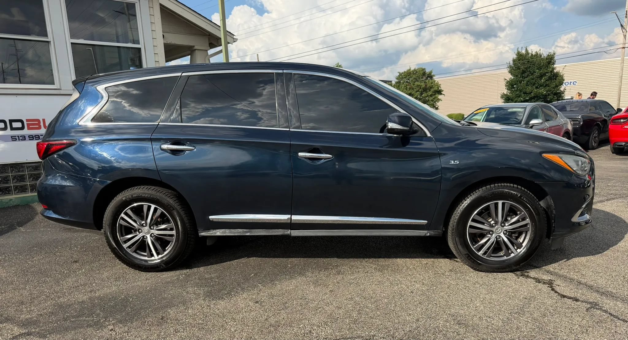 Used 2019 INFINITI QX60 Pure AWD/4WD image 6