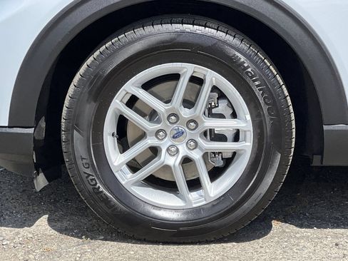 Used 2026 Ford Explorer Active RWD image 27