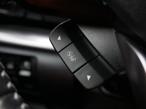 Used 2019 Subaru Forester Premium AWD/4WD image 30