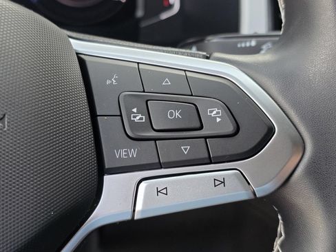 Used 2023 Volkswagen Atlas Cross Sport SE FWD image 26