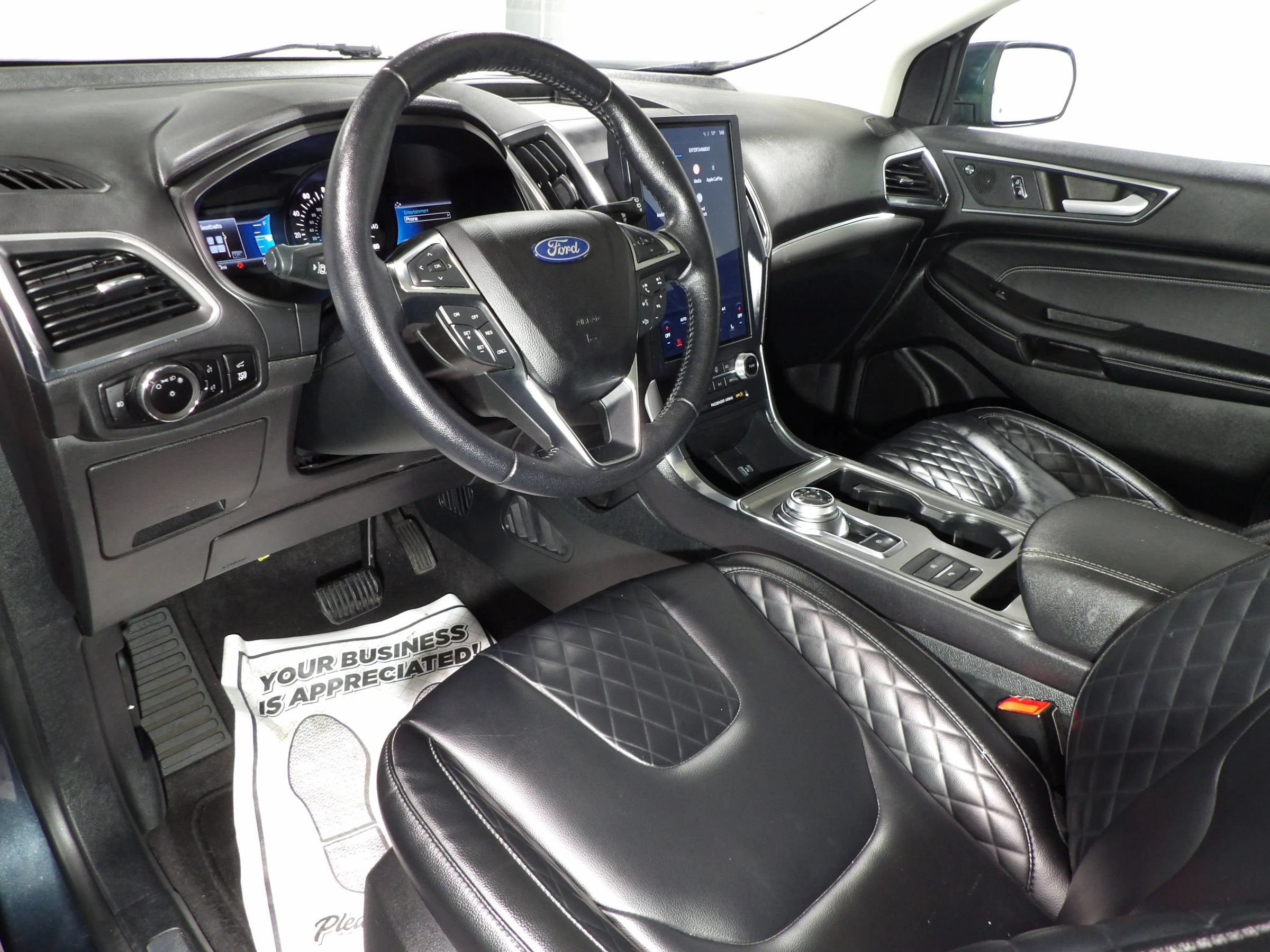 Used 2023 Ford Edge Titanium AWD/4WD image 12