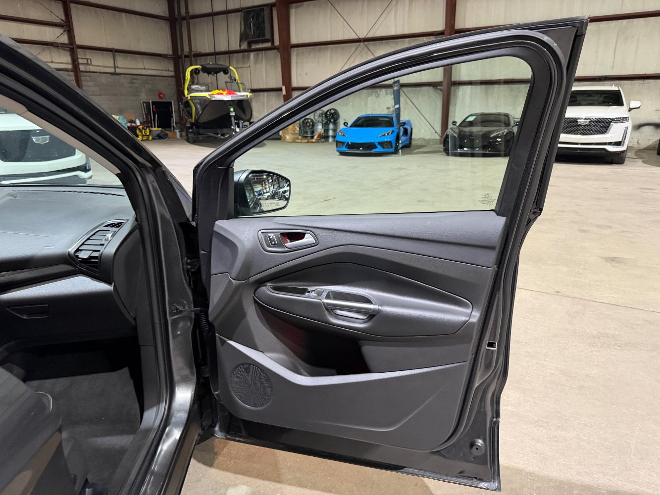Used 2017 Ford Escape Titanium w/ Equipment Group 301A FWD image 24