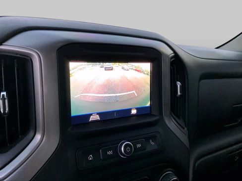 Used 2020 Chevrolet Silverado 1500 Custom w/ Custom Value Package RWD image 27