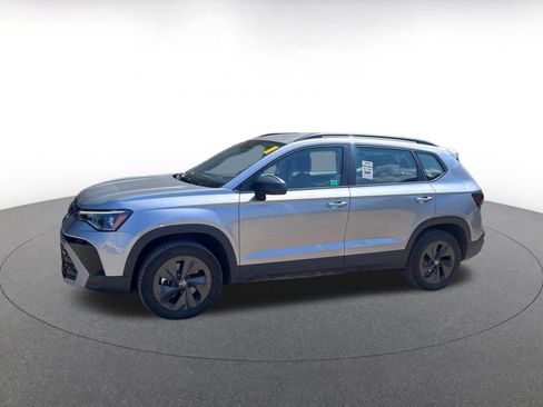 Used 2026 Volkswagen Taos S FWD image 10