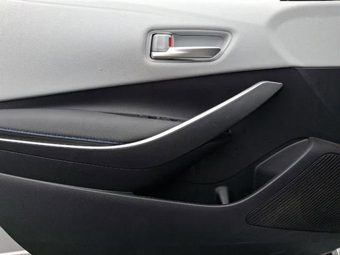 Used 2022 Toyota Corolla SE image 12