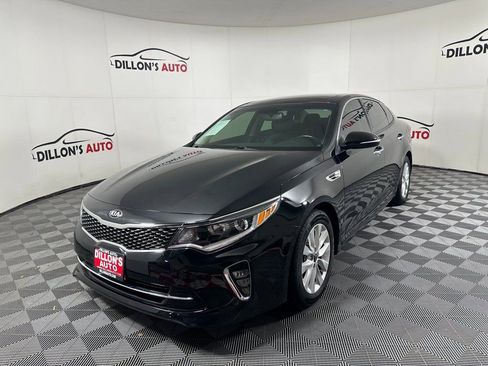 Used 2018 Kia Optima S w/ Panoramic Sunroof Package image 2