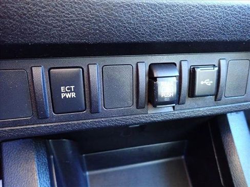 Used 2022 Toyota Tacoma SR5 image 18