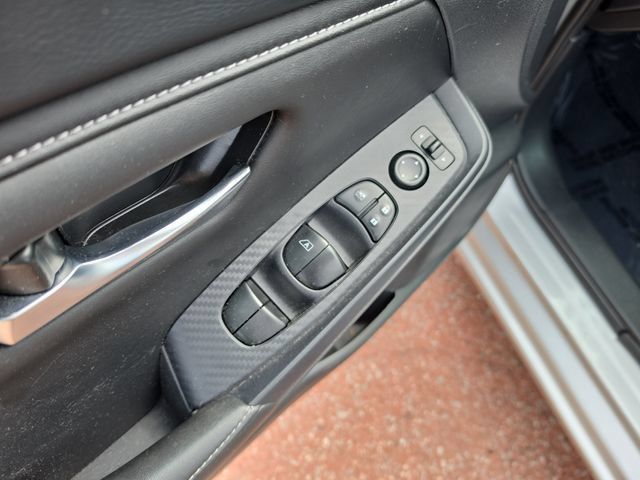 Used 2023 Nissan Sentra SV w/ All-Weather Package FWD image 11