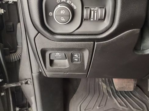 Used 2019 RAM 1500 Sport w/ Level 2 Equipment Group AWD/4WD image 22