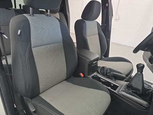 Used 2022 Toyota Tacoma TRD Sport image 10