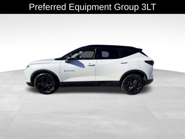 Certified 2025 Chevrolet Blazer LT w/ Sound & Technology Package AWD/4WD image 4