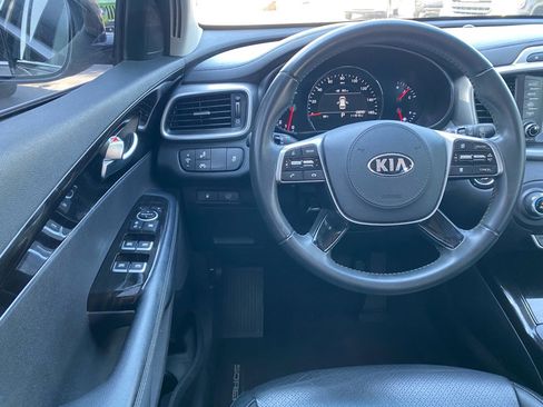 Used 2019 Kia Sorento EX image 22