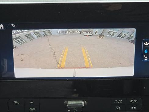 Used 2025 Mercedes-Benz Sprinter 2500 image 17