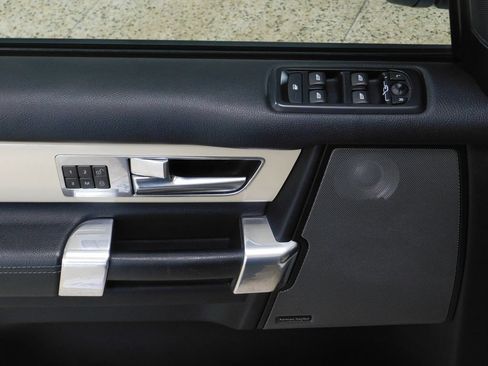 Used 2011 Land Rover LR4 HSE LUX AWD/4WD image 20