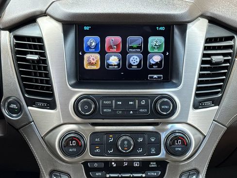 Used 2017 GMC Yukon XL Denali w/ Open Road Package AWD/4WD image 13