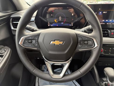 New 2026 Chevrolet TrailBlazer LT w/ LT Cold Weather Package FWD image 16