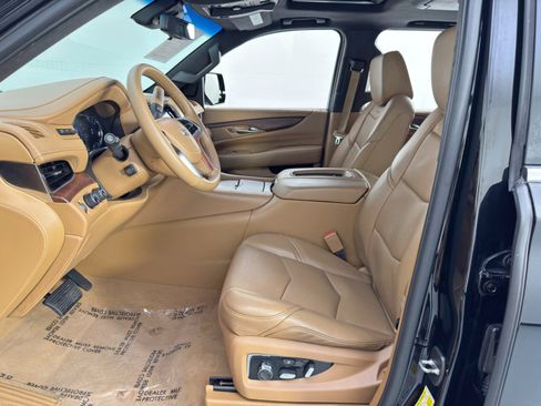 Used 2017 Cadillac Escalade ESV Platinum image 16